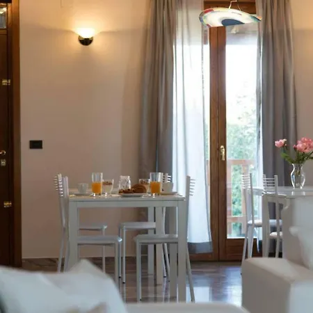 Couette-café Rosa Spoltore